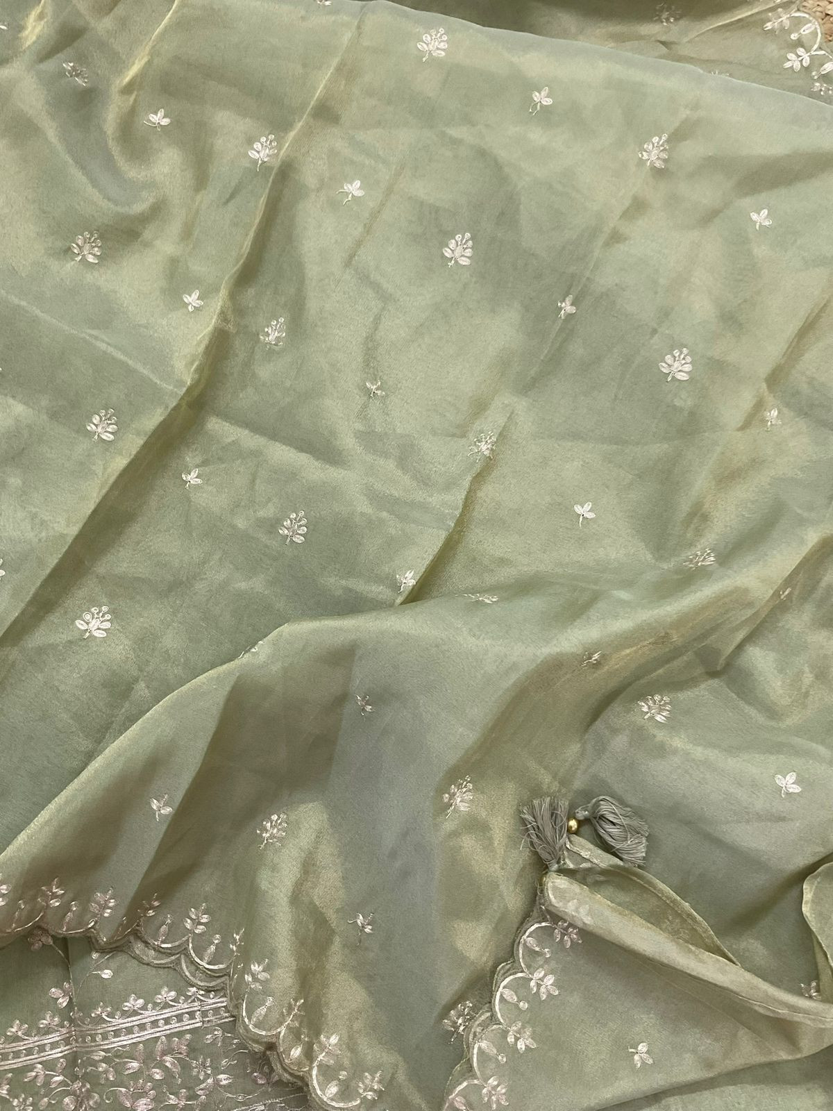 Soft Tissue Shimmer Silk Embroidered Suit - Green