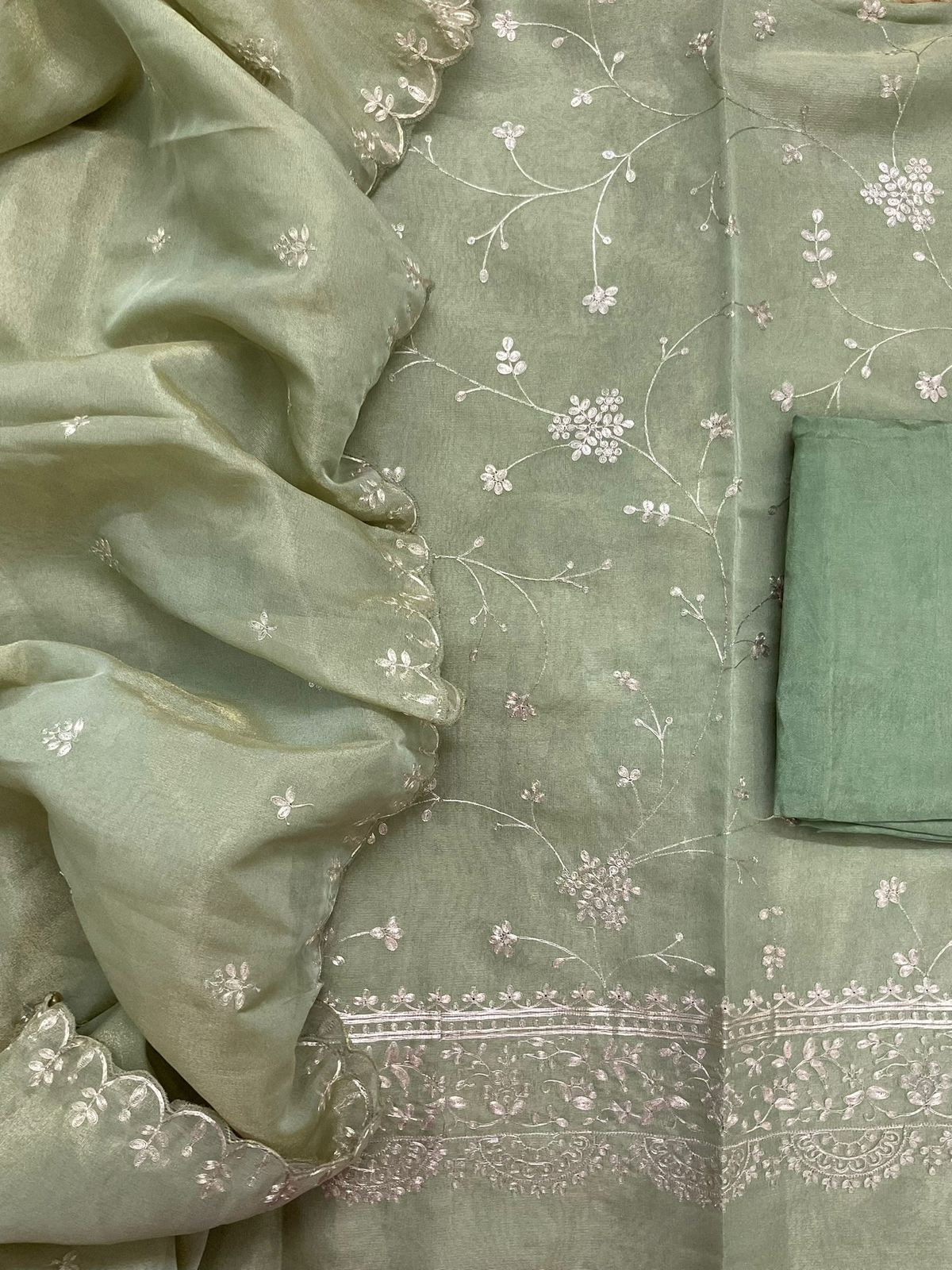 Soft Tissue Shimmer Silk Embroidered Suit - Green