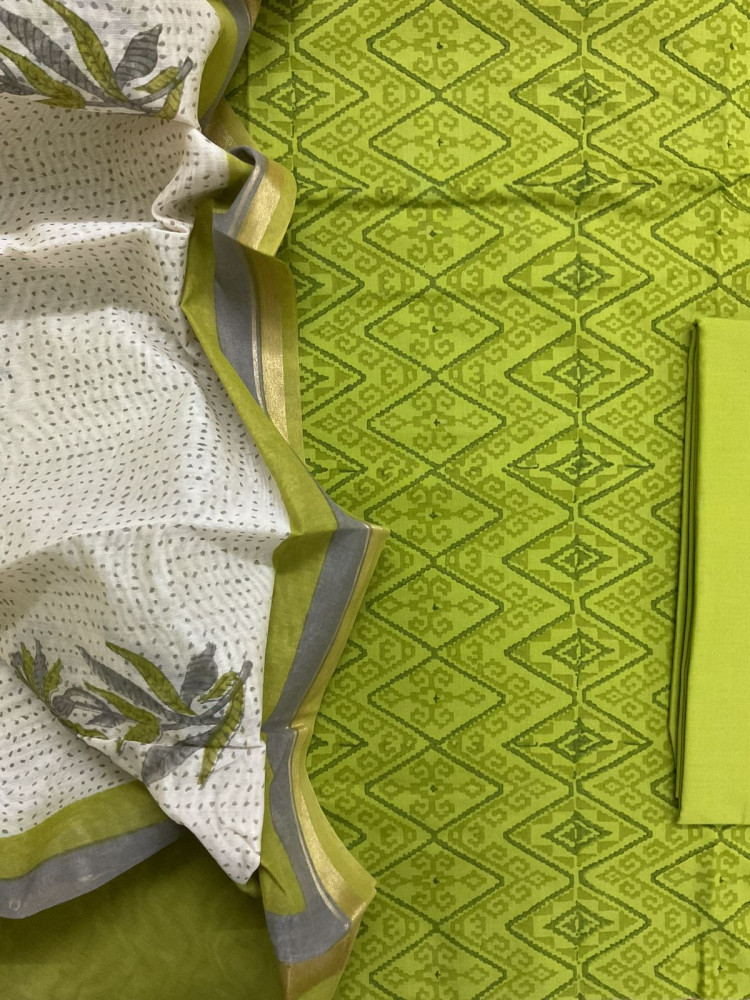 Image of Pure Cotton Printed Suit - Green