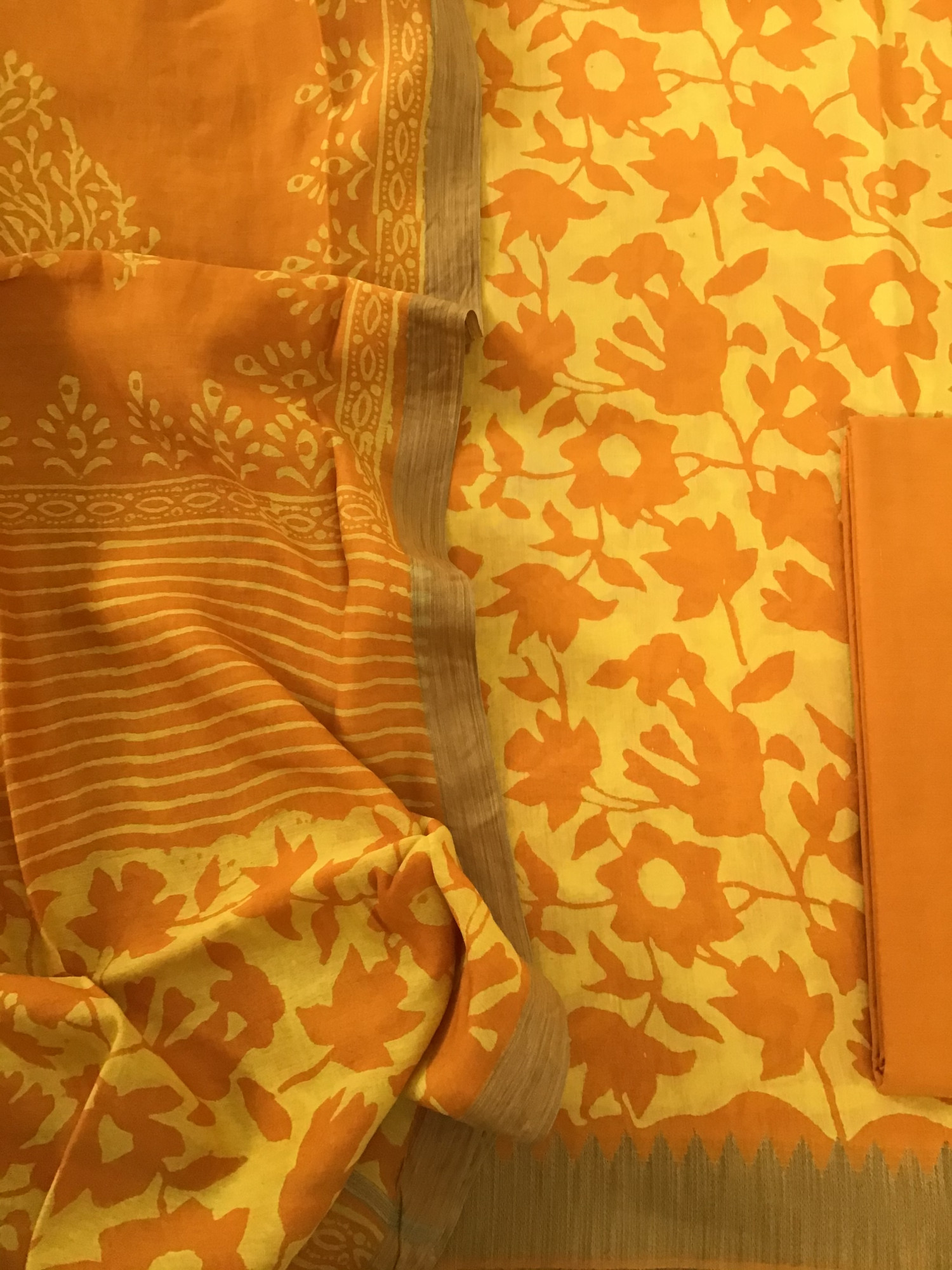 Pure Muslin Printed Suit - Yellow