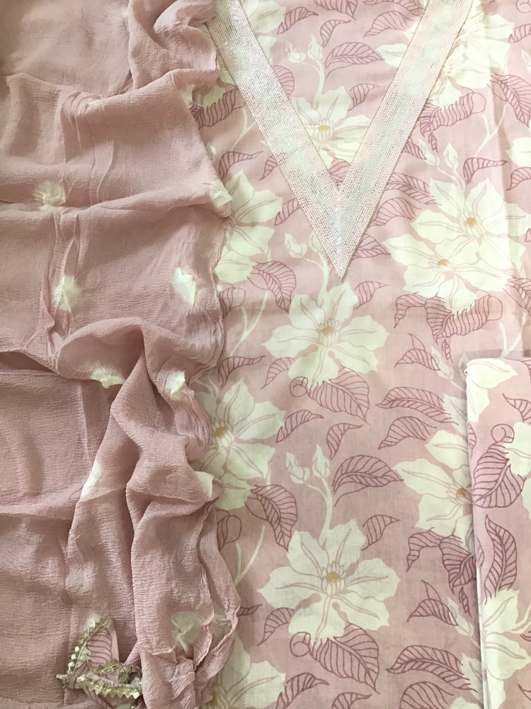 Image of Pure Cotton Printed Embroidered Suit - Pink