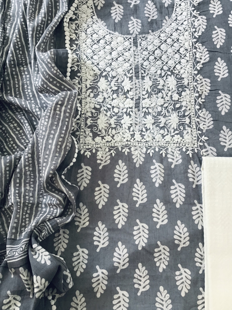 Image of Pure Fine Mul Cotton Batik Printed Embroidered Suit - Grey