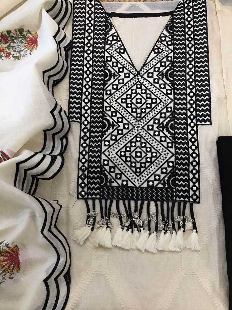 Image of Pure Mul Chanderi Printed Embroidered Suit - Off White