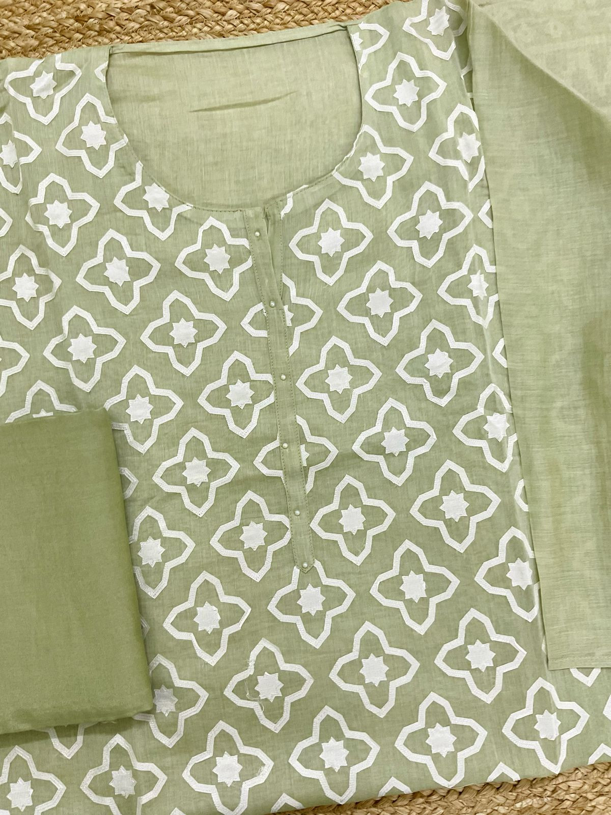Pure Mul Chanderi Appliqu Work Suit - Green
