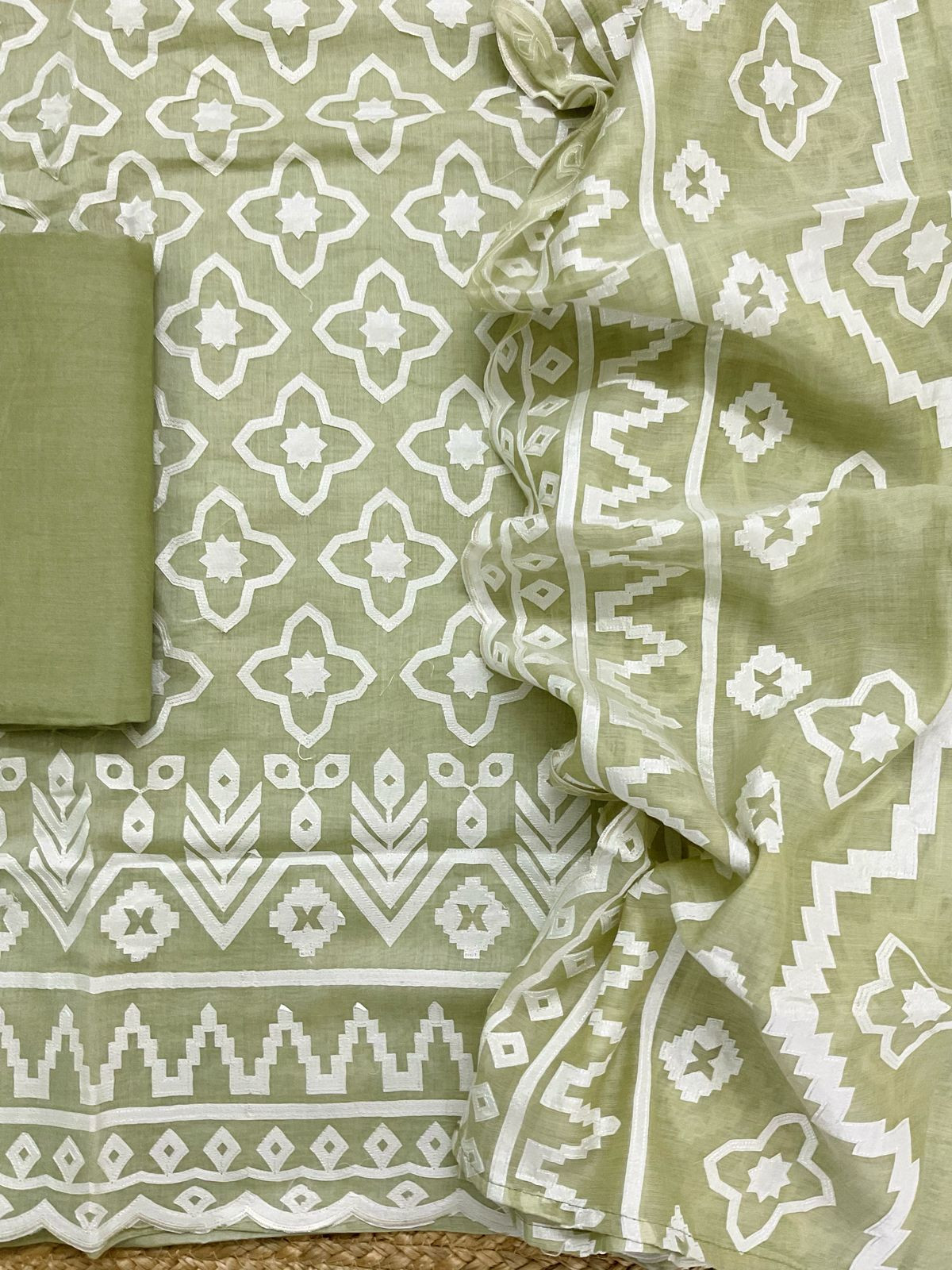 Pure Mul Chanderi Appliqu Work Suit - Green