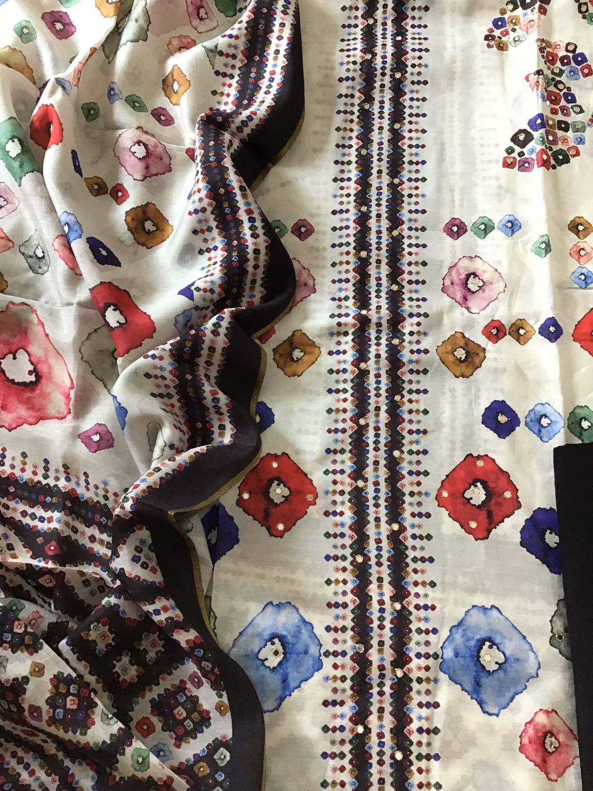 Pure Muslin Silk Printed Embroidered Suit - Offwhite