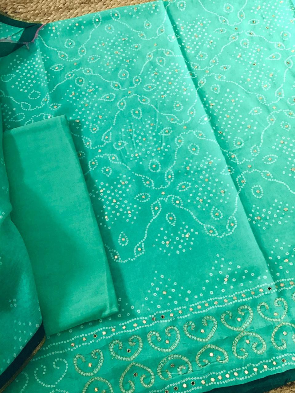 Pure Muslin Silk Printed Embroidered Suit - Green