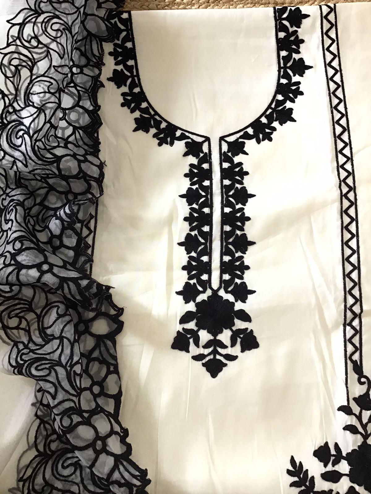Soft Dola Silk Embroidered Suit - Offwhite