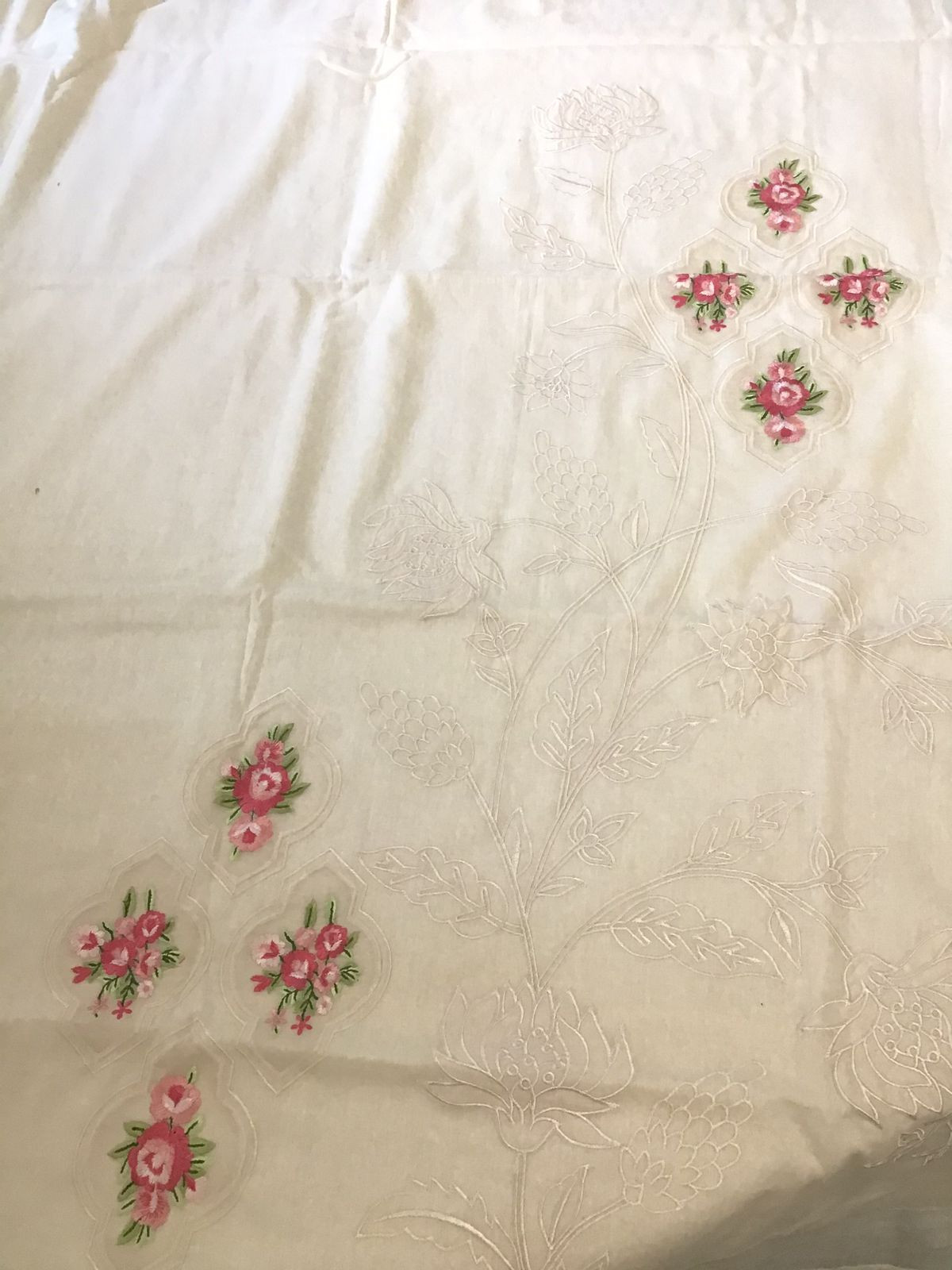 Pure Mul Cotton Embroidered Suit - Offwhite