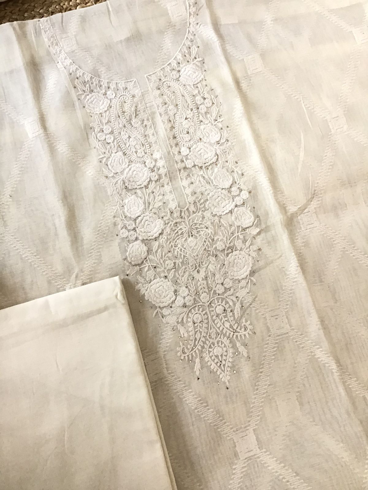 Pure Chanderi Jamdani Weaved Embroidered Suit - Offwhite