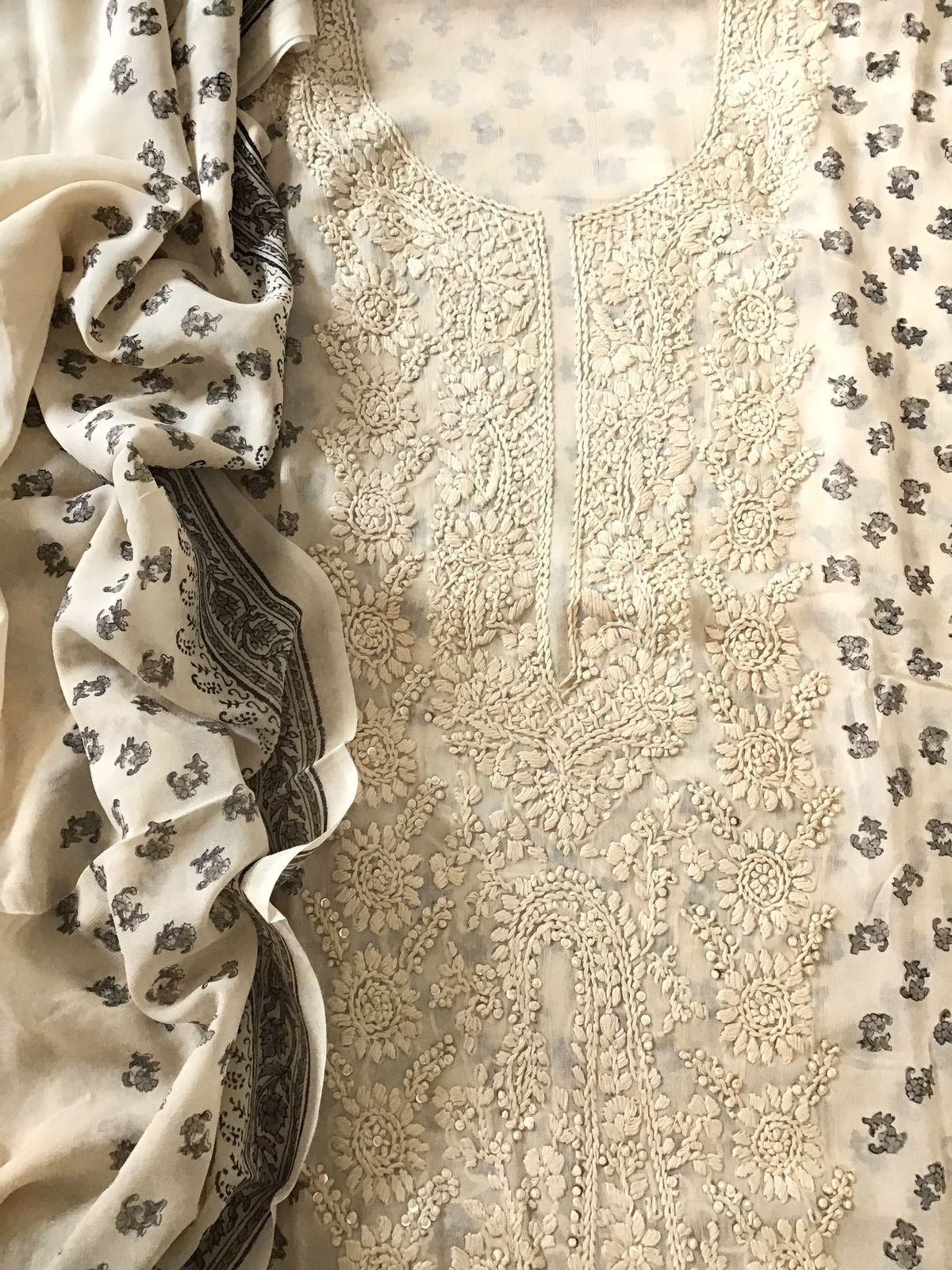 Pure Fine Georgette Block Printed Embroidered Suit - Offwhite