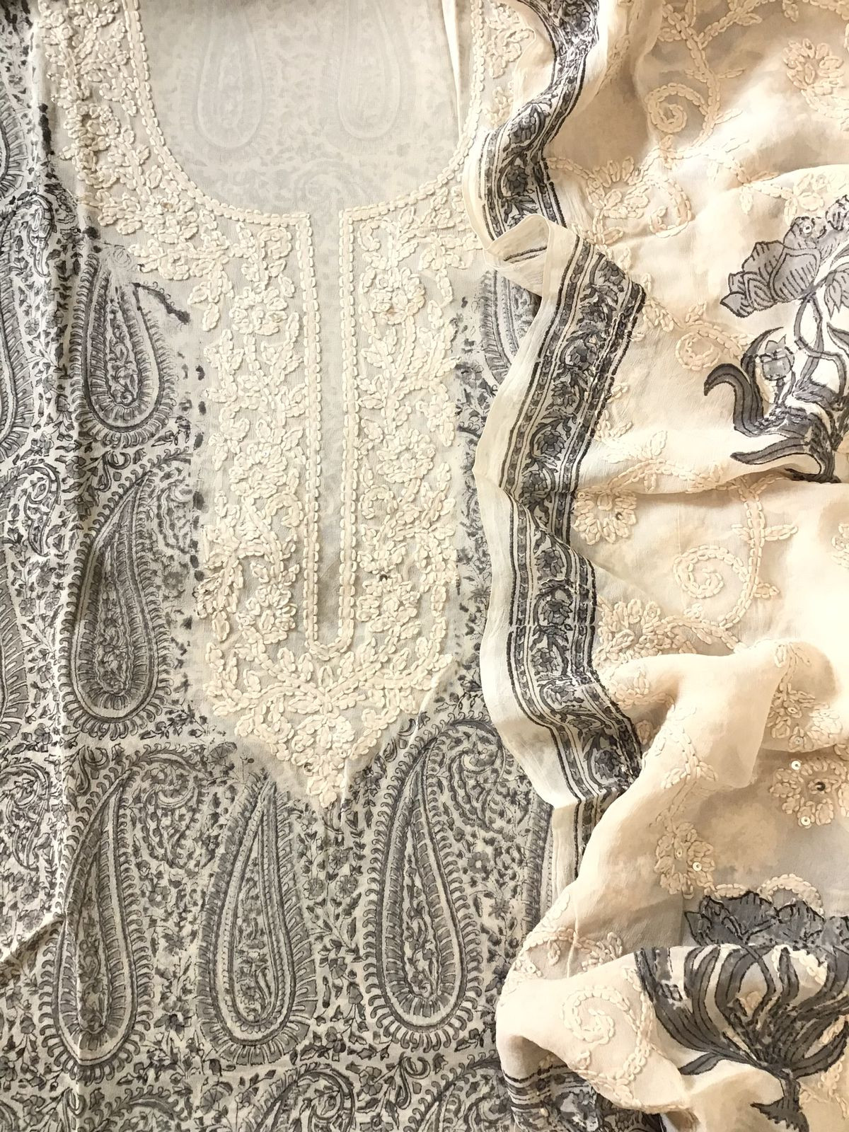 Pure Fine Georgette Block Printed Embroidered Suit - Offwhite