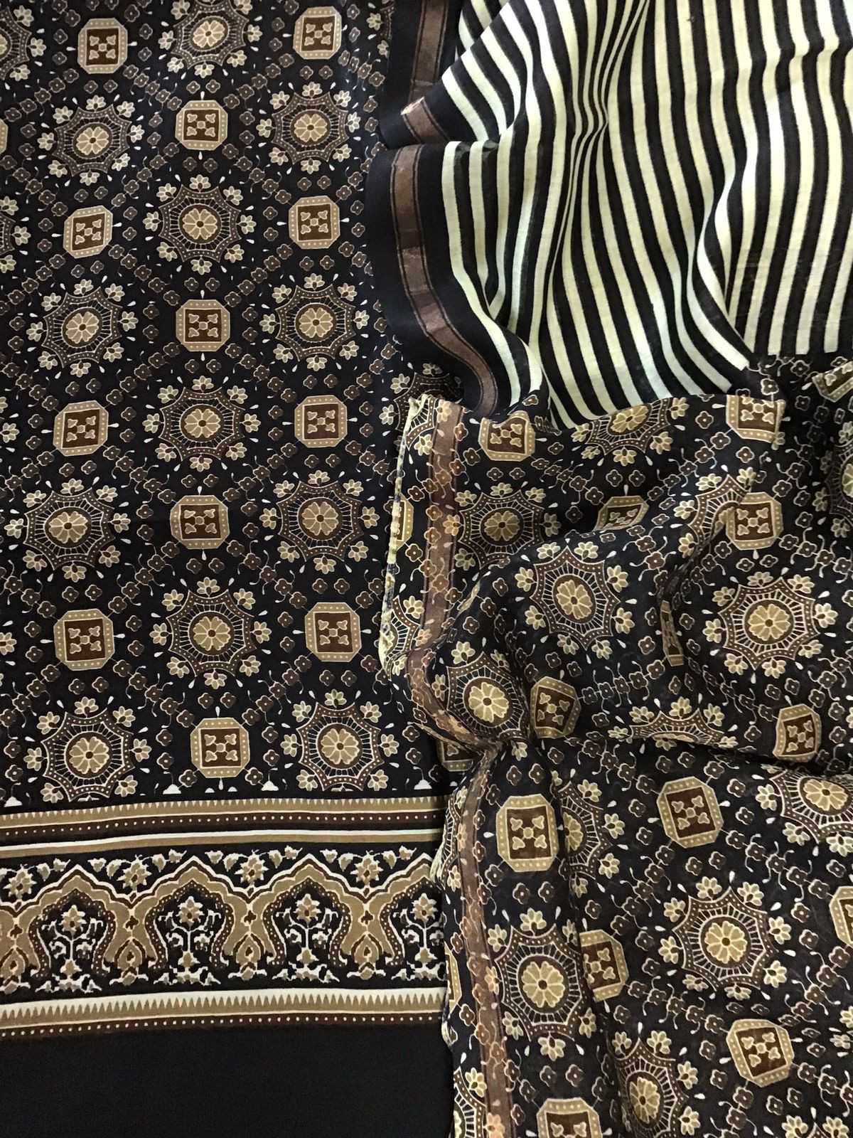 Pure Maheshwari Printed Suit - Black