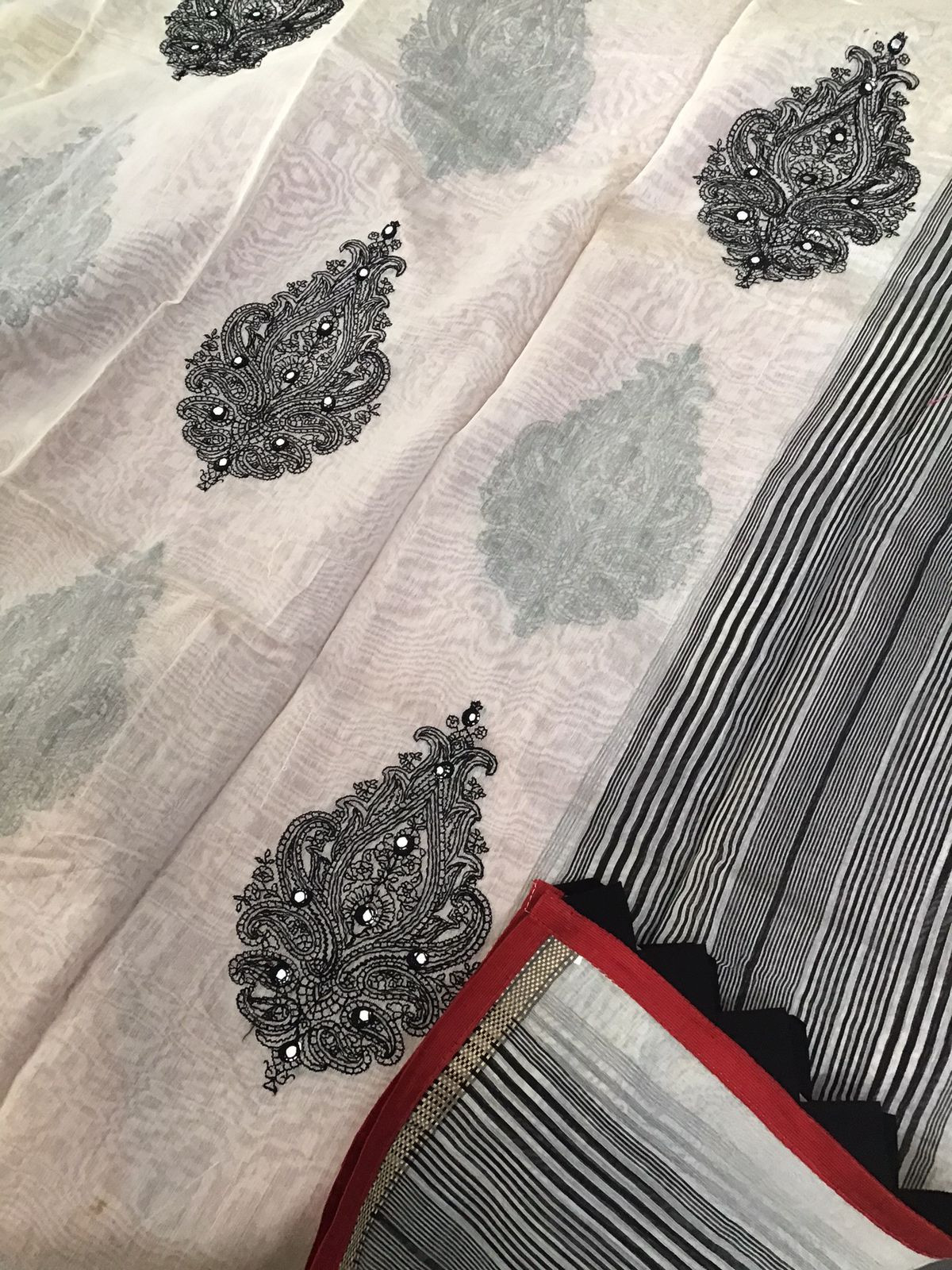 Pure Cottonsilk Embroidered Suit - Red