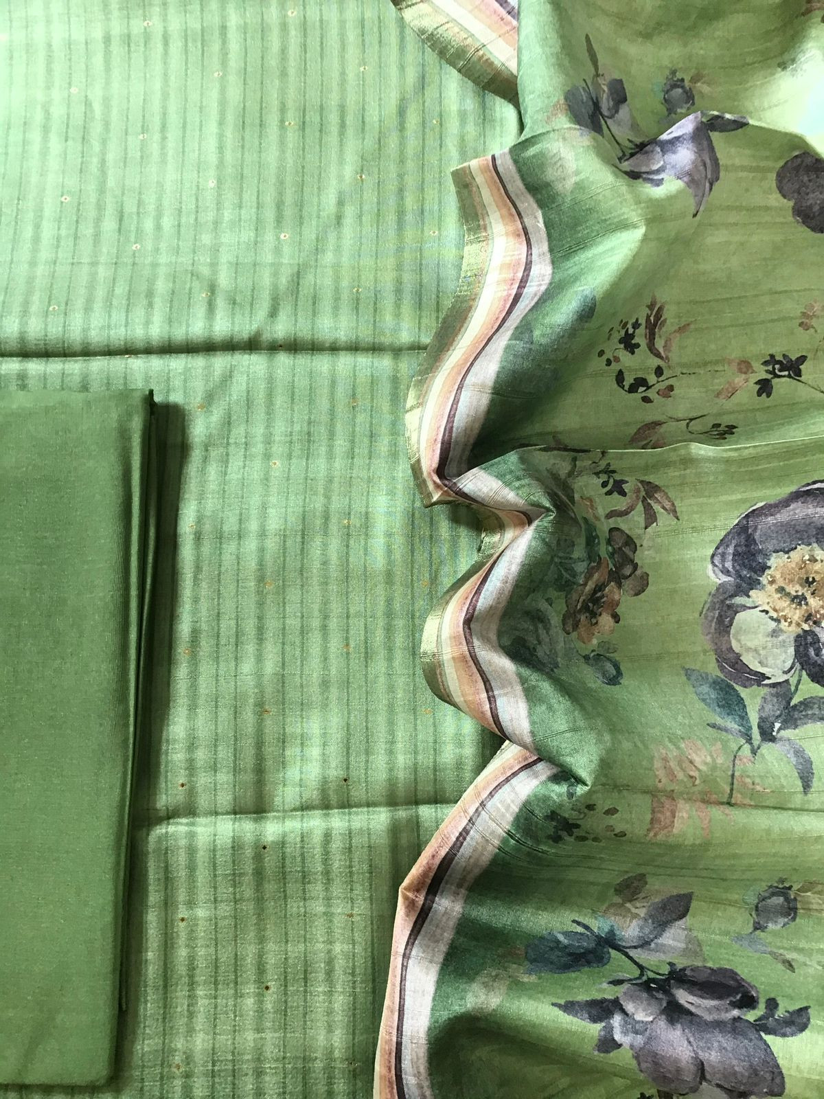 Soft Semi Tussar Printed Banarasi Weaved Suit - Green