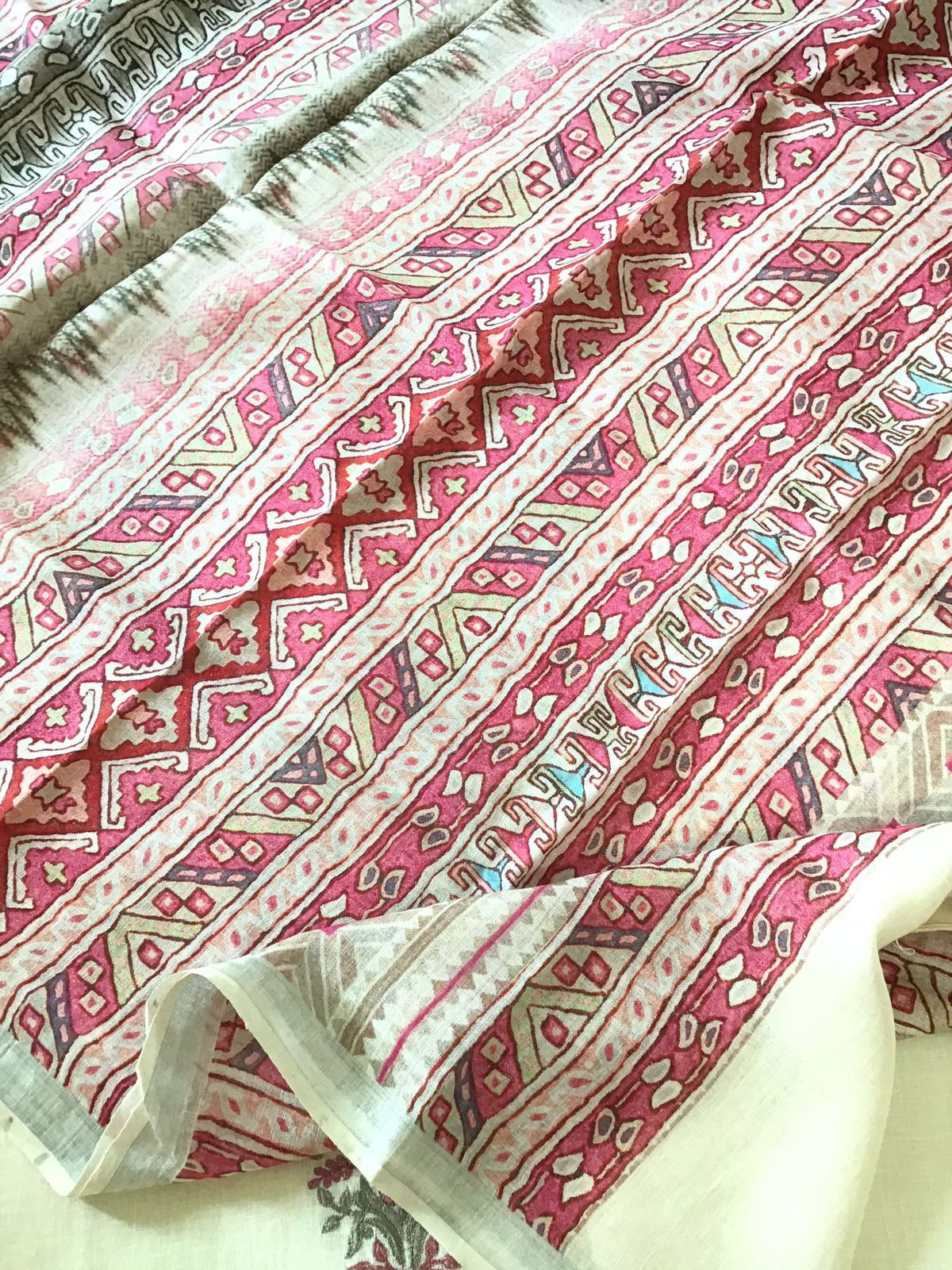 Pure Linen Jute Cotton Printed Embroidered Suit - Offwhite