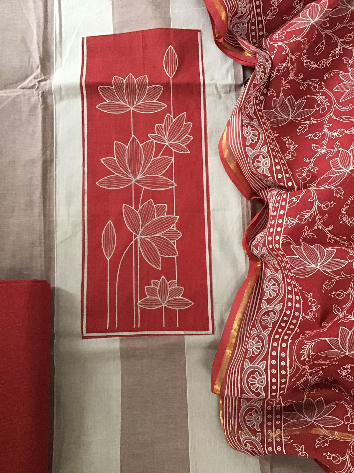 Pure Handloom Cotton Printed Suit - Red