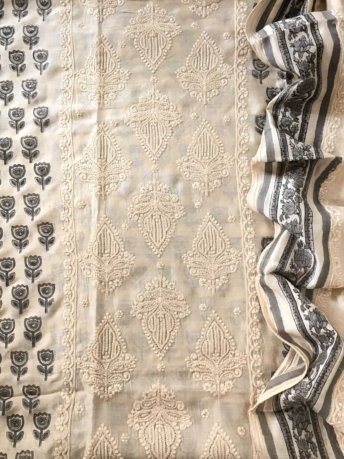 Pure Muslin Printed Embroidered Suit - Offwhite