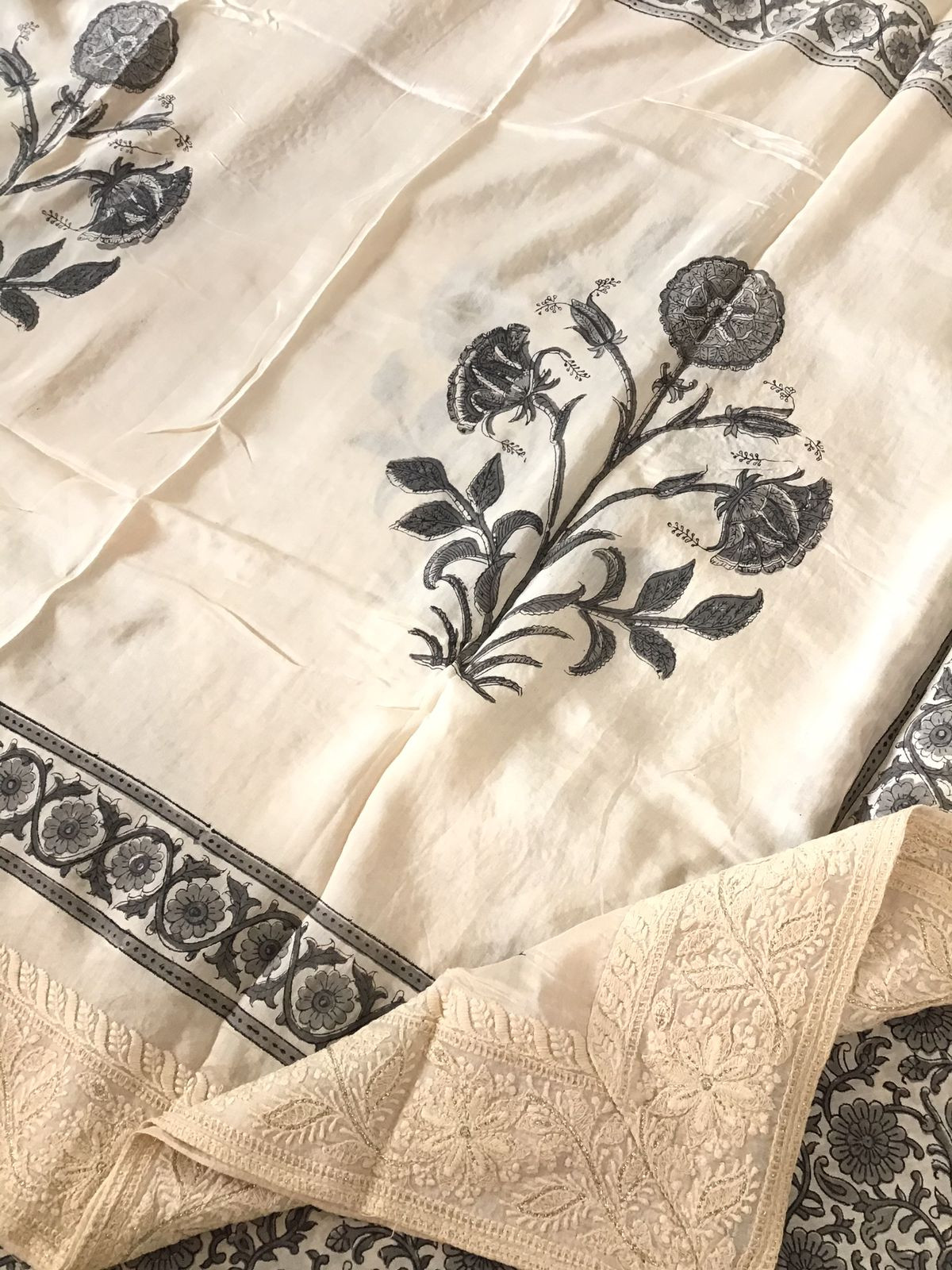 Pure Muslin Printed Embroidered Suit - Offwhite