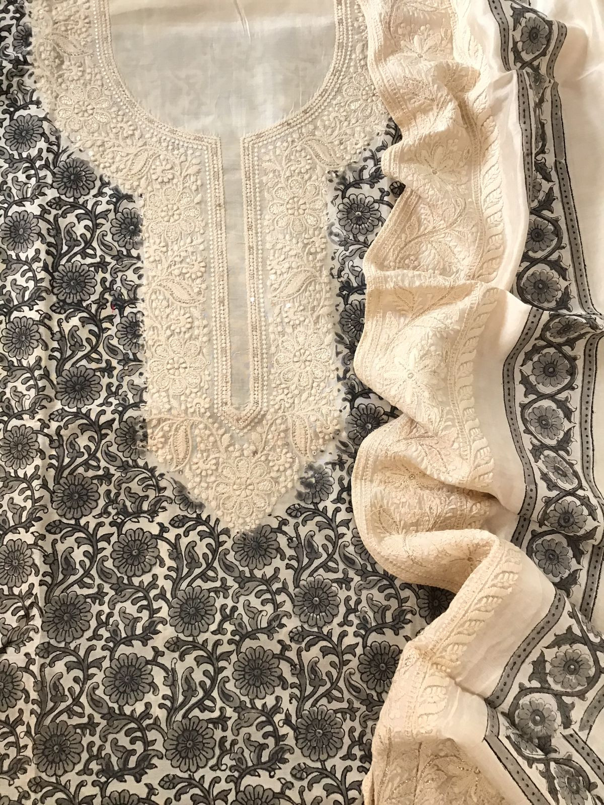 Pure Muslin Printed Embroidered Suit - Offwhite