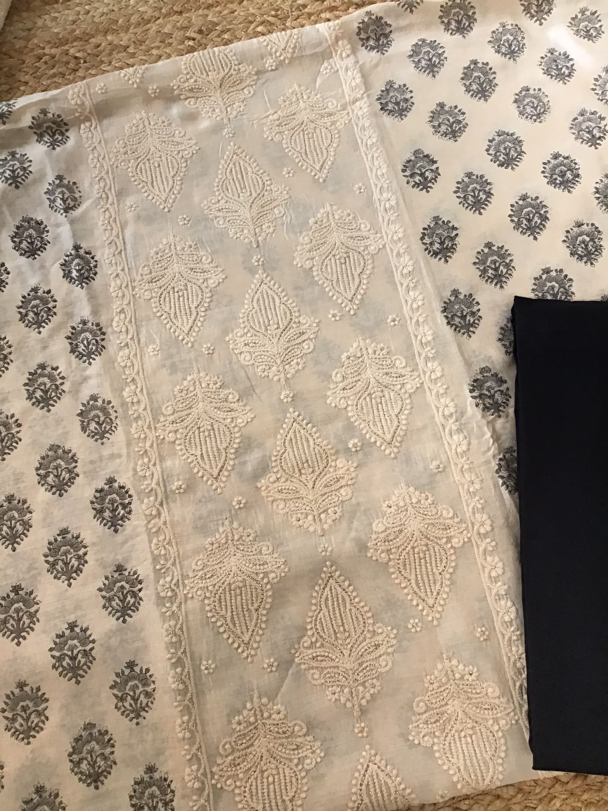 Pure Muslin Printed Embroidered Suit - Offwhite