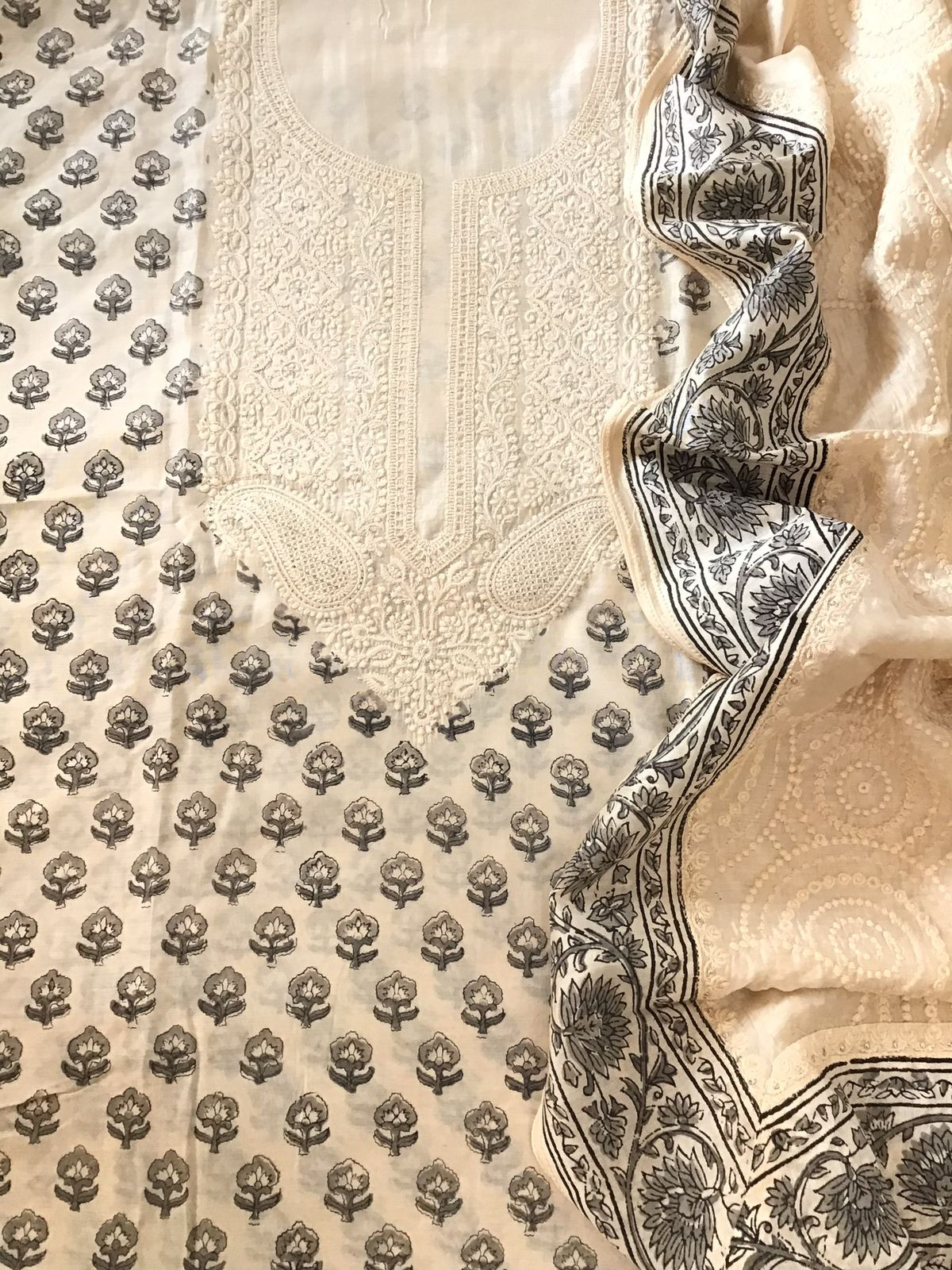 Pure Muslin Printed Embroidered Suit - Offwhite