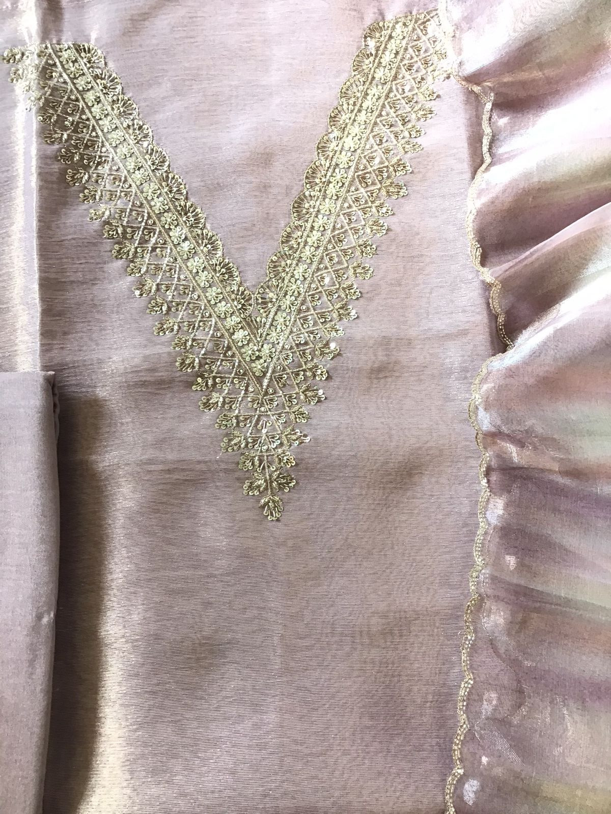 Soft Fine Tissue Shimmer Silk Embroidered Suit - Pink