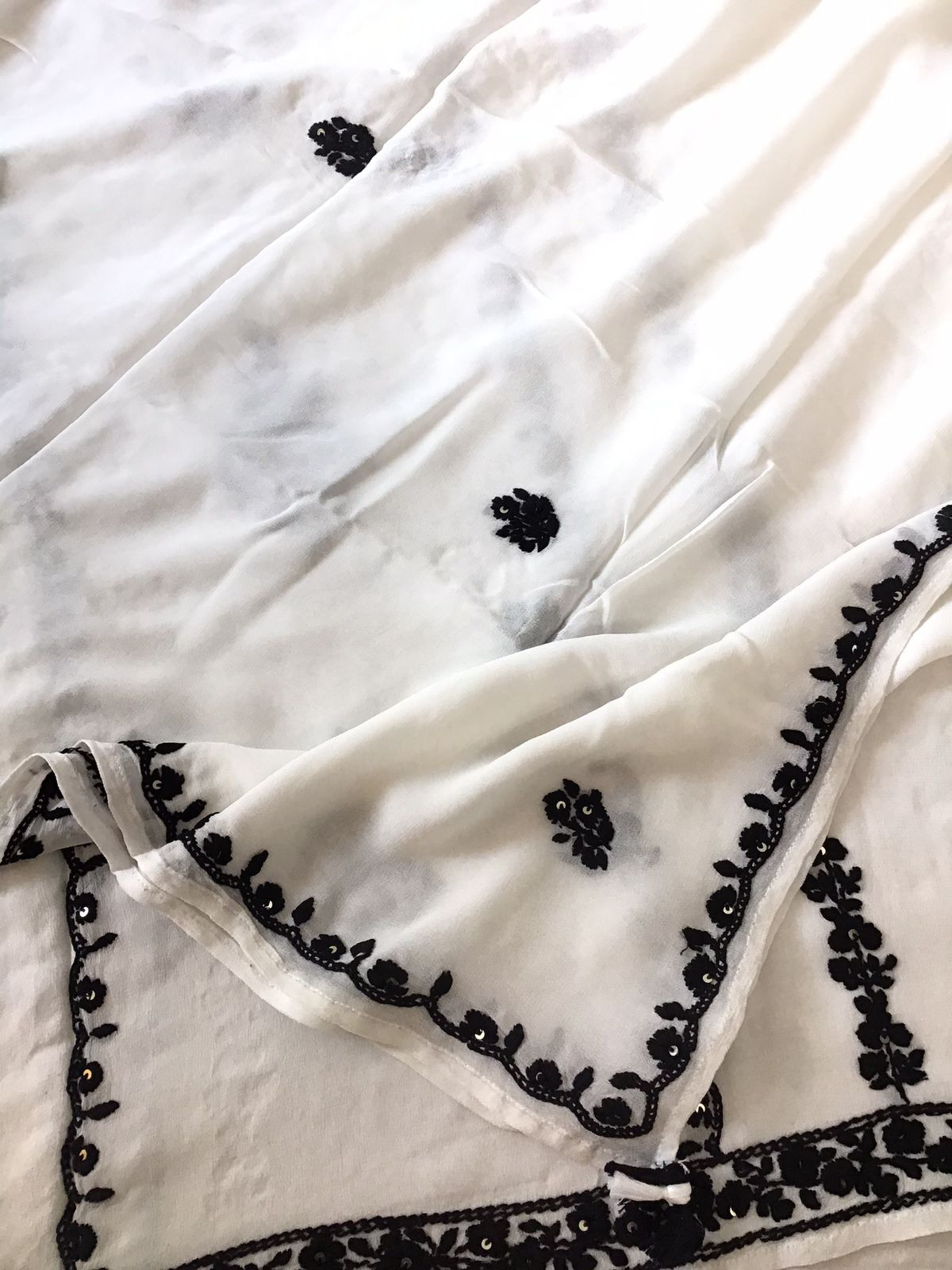 Soft Georgette Embroidered Suit - Offwhite