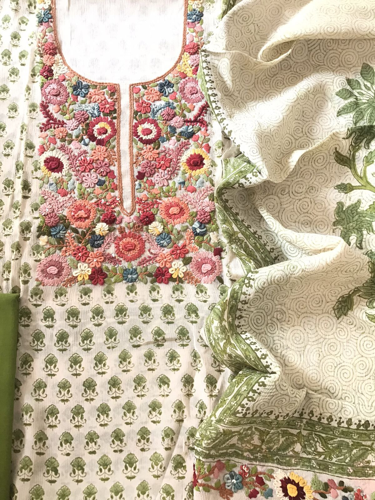 Pure Fine Chinnon Silk Printed Embroidered Suit - Cream