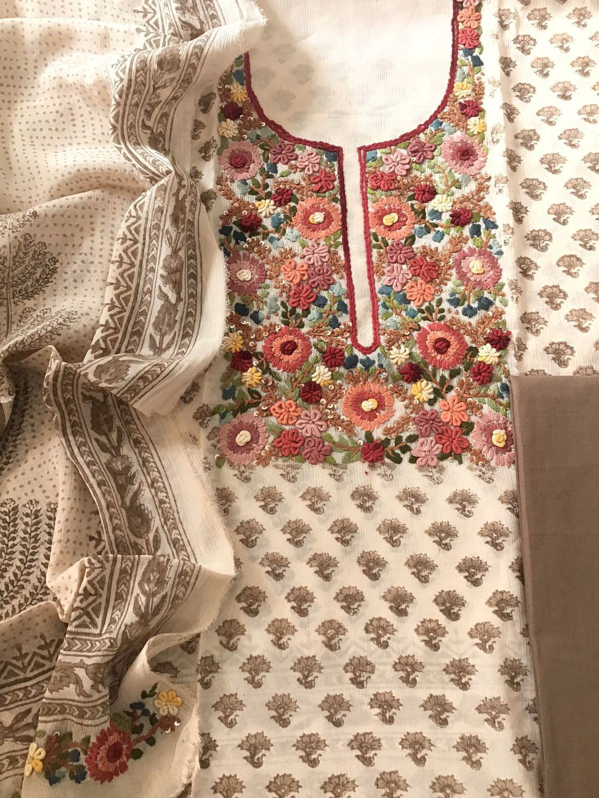 Pure Fine Chinnon Silk Printed Embroidered Suit - Cream