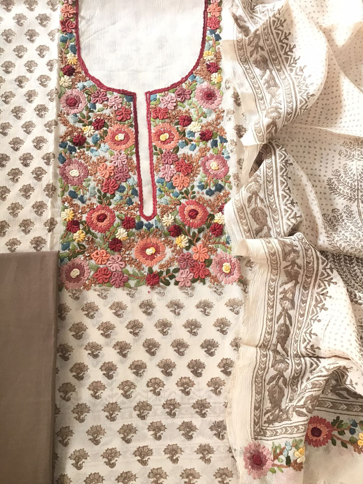 Pure Fine Chinnon Silk Printed Embroidered Suit - Cream