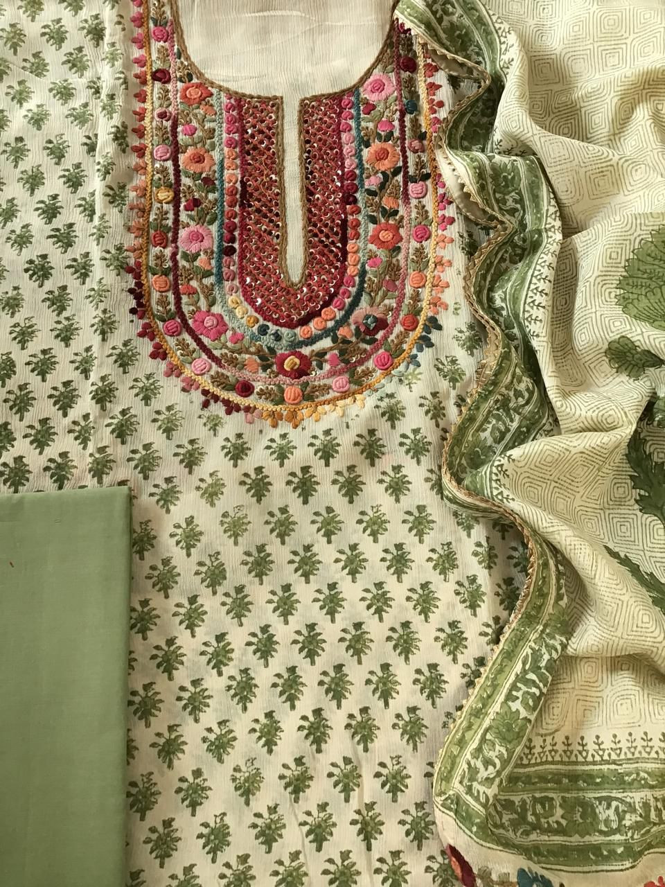 Pure Fine Chinnon Silk Printed Embroidered Suit - Cream