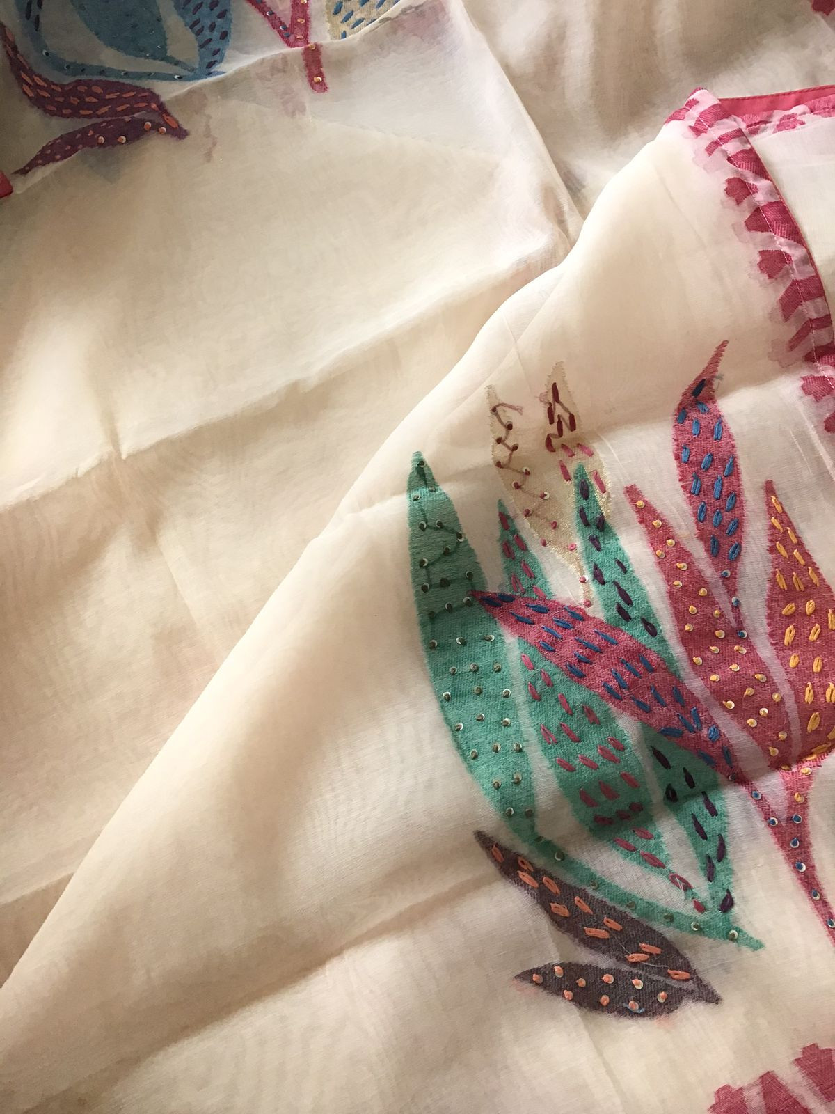 Soft Slub Chanderi Jamdani Weaved Embroidered Suit - Cream