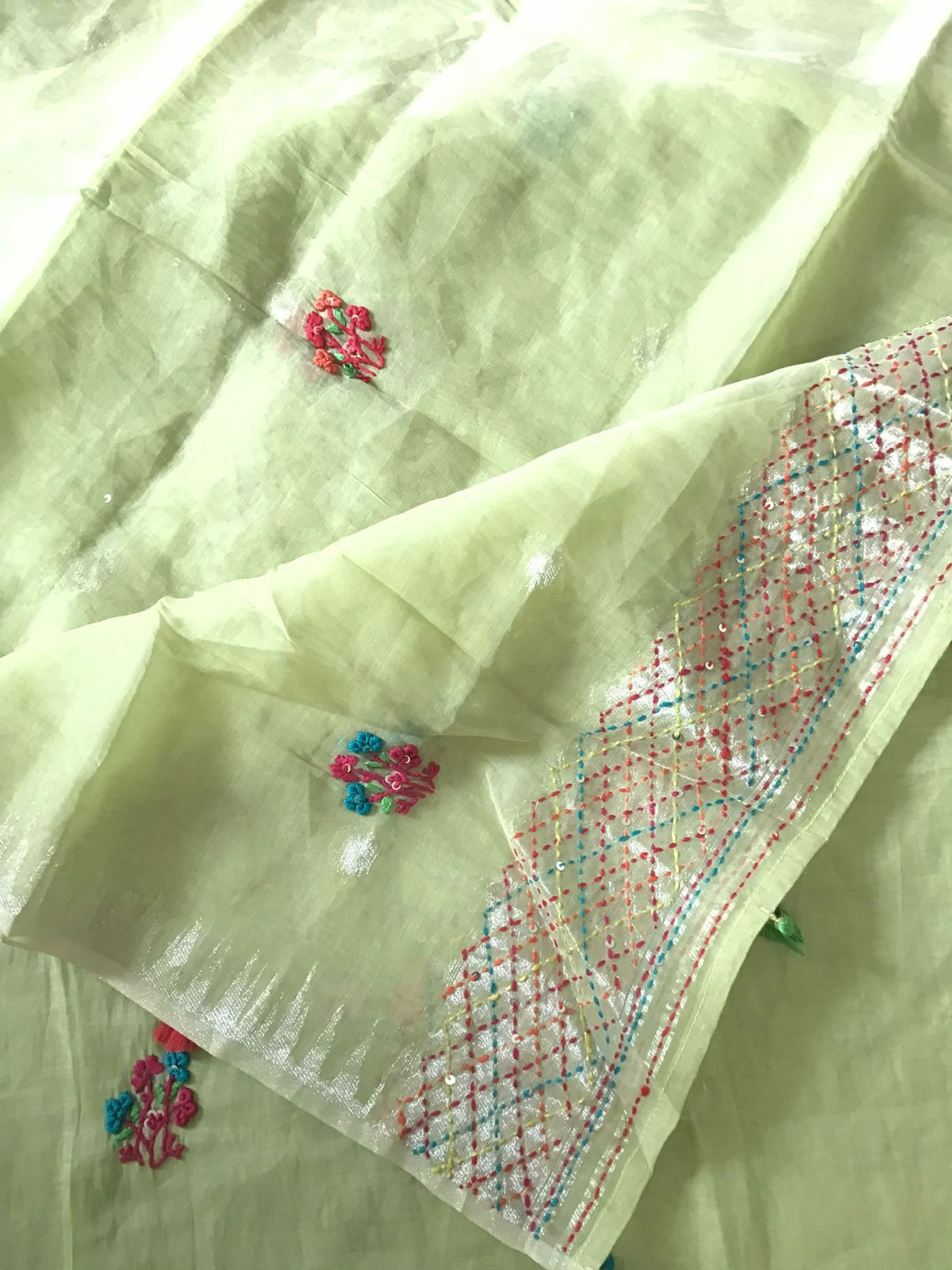 Soft Slub Chanderi Jamdani Weaved Embroidered Suit - Green