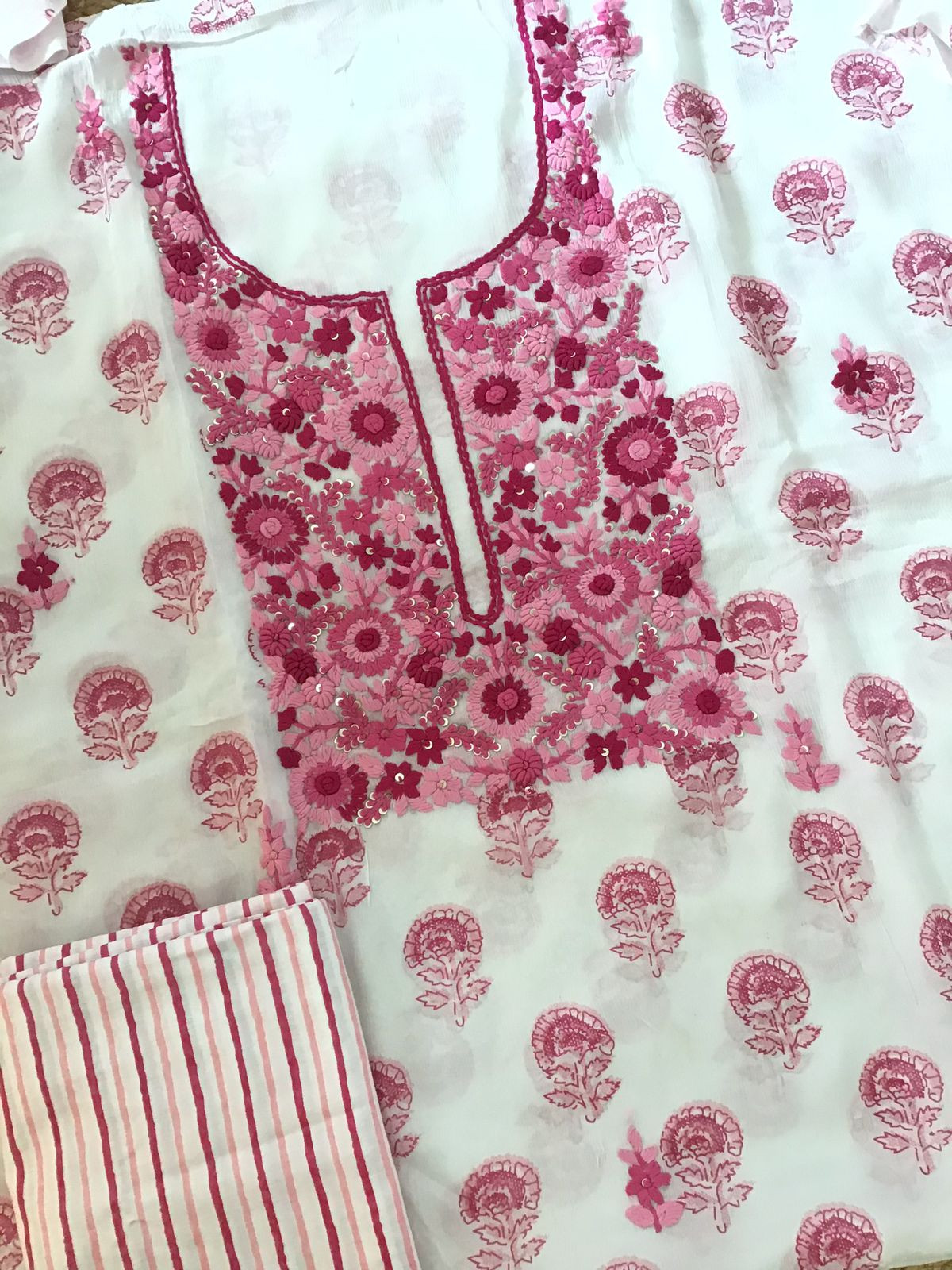 Pure Fine Chinnon Silk Printed Embroidered Suit - White