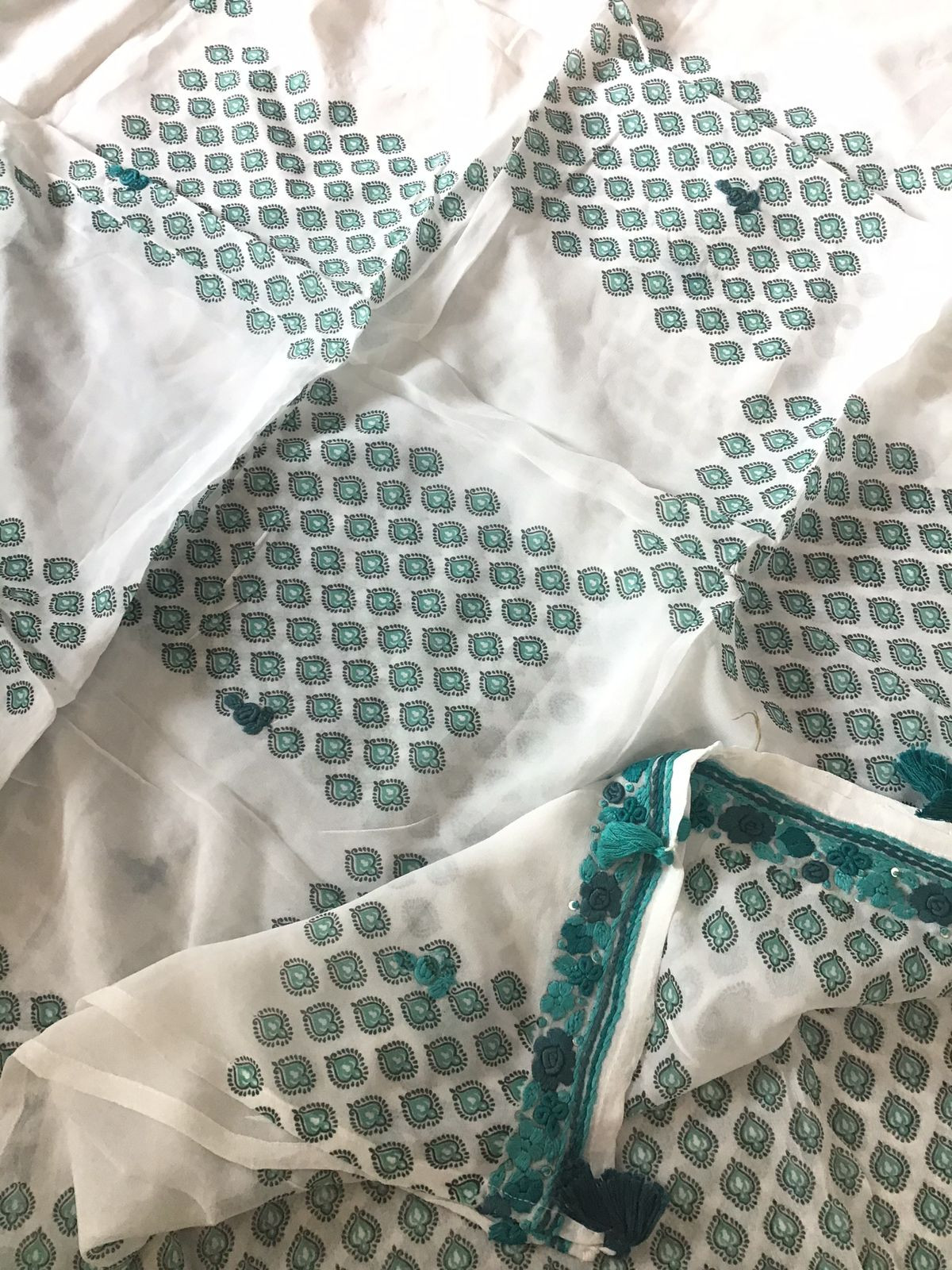 Soft Georgette Printed Embroidered Suit - White