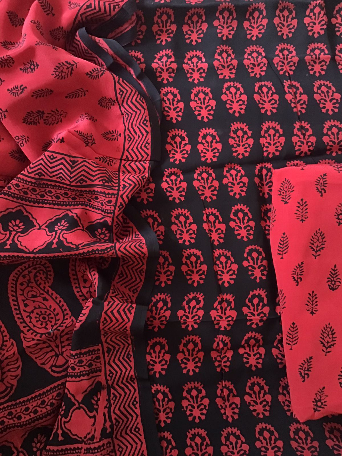 Pure Fine Crepe Silk Bagh Printed Suit - Black