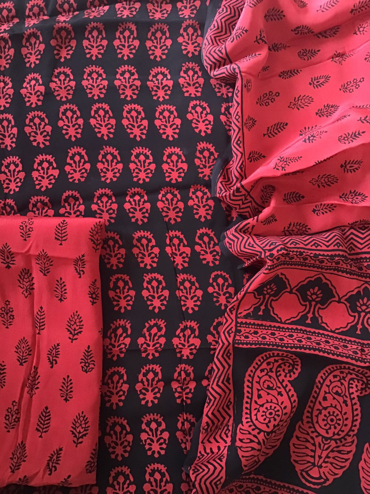 Pure Fine Crepe Silk Bagh Printed Suit - Black