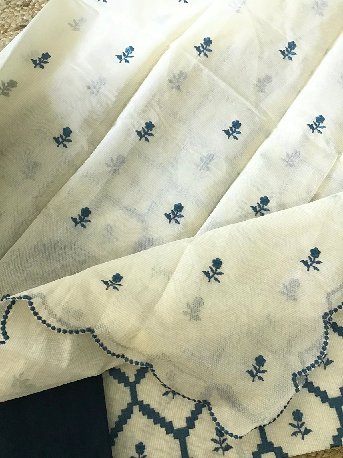 Pure Maheshwari Embroidered Suit - Offwhite