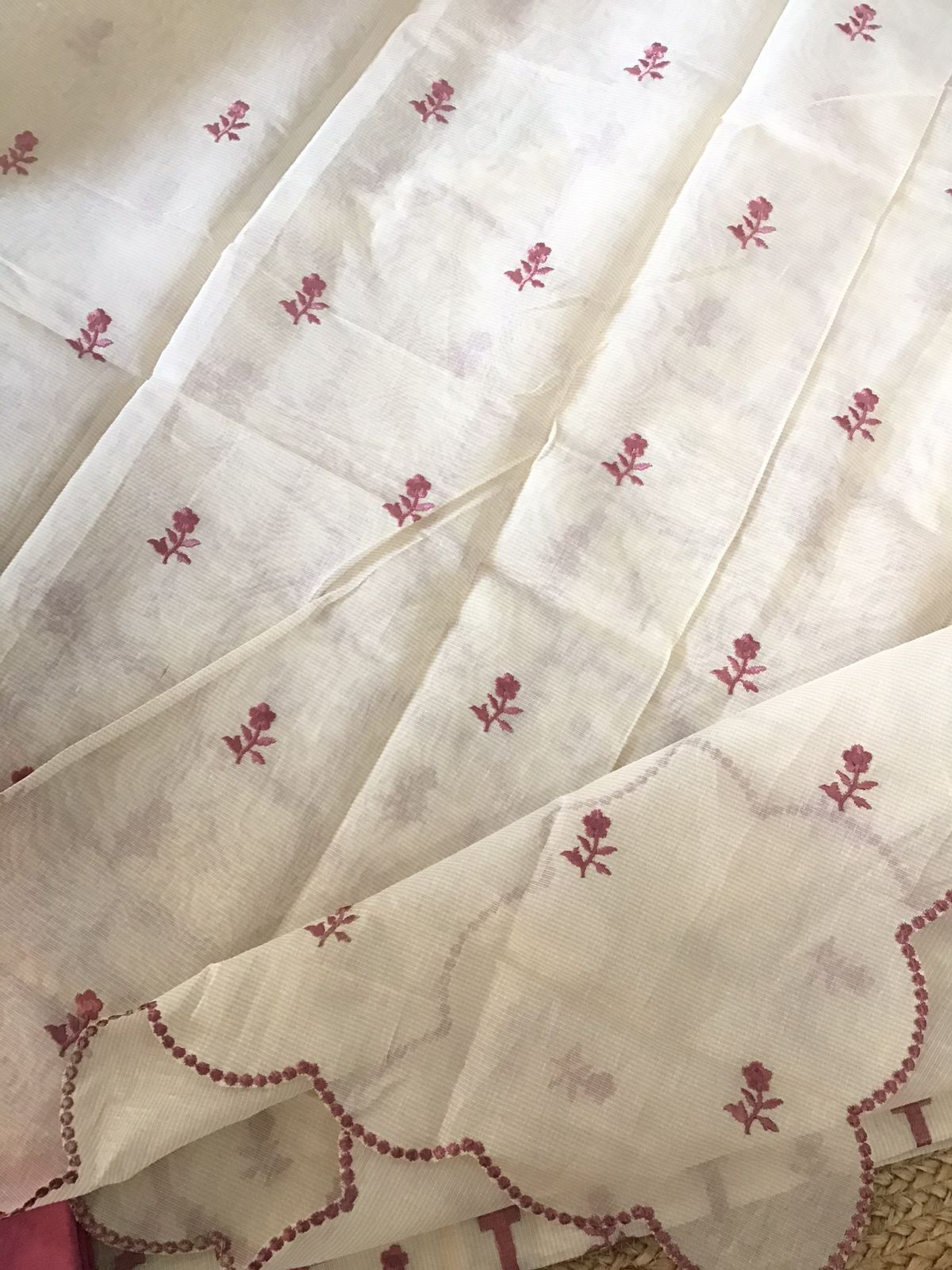 Pure Maheshwari Embroidered Suit - Offwhite