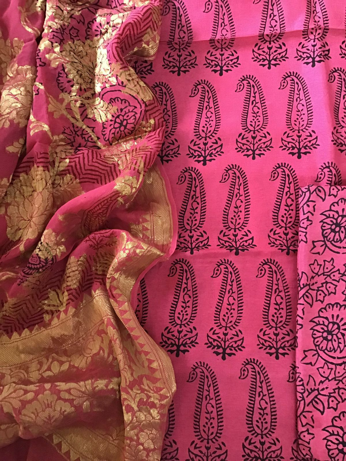 Pure Fine Dola Silk Bagh Printed Banarasi Weaved Suit - Pink