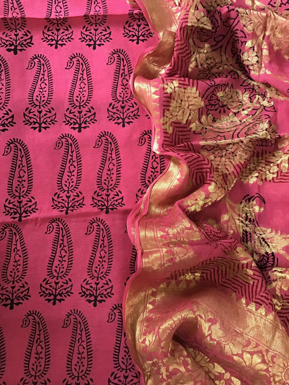 Pure Fine Dola Silk Bagh Printed Banarasi Weaved Suit - Pink