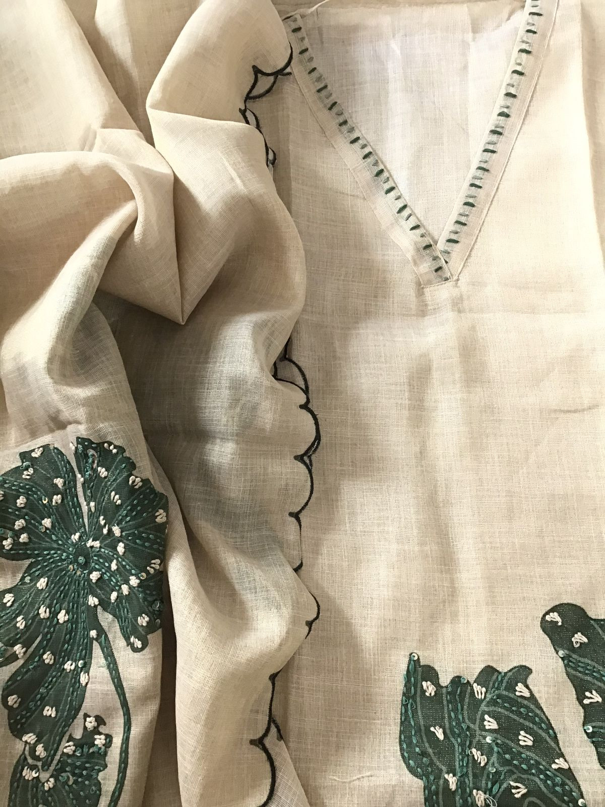 Soft Tissue Slub Cotton Printed Embroidered Suit - Cream