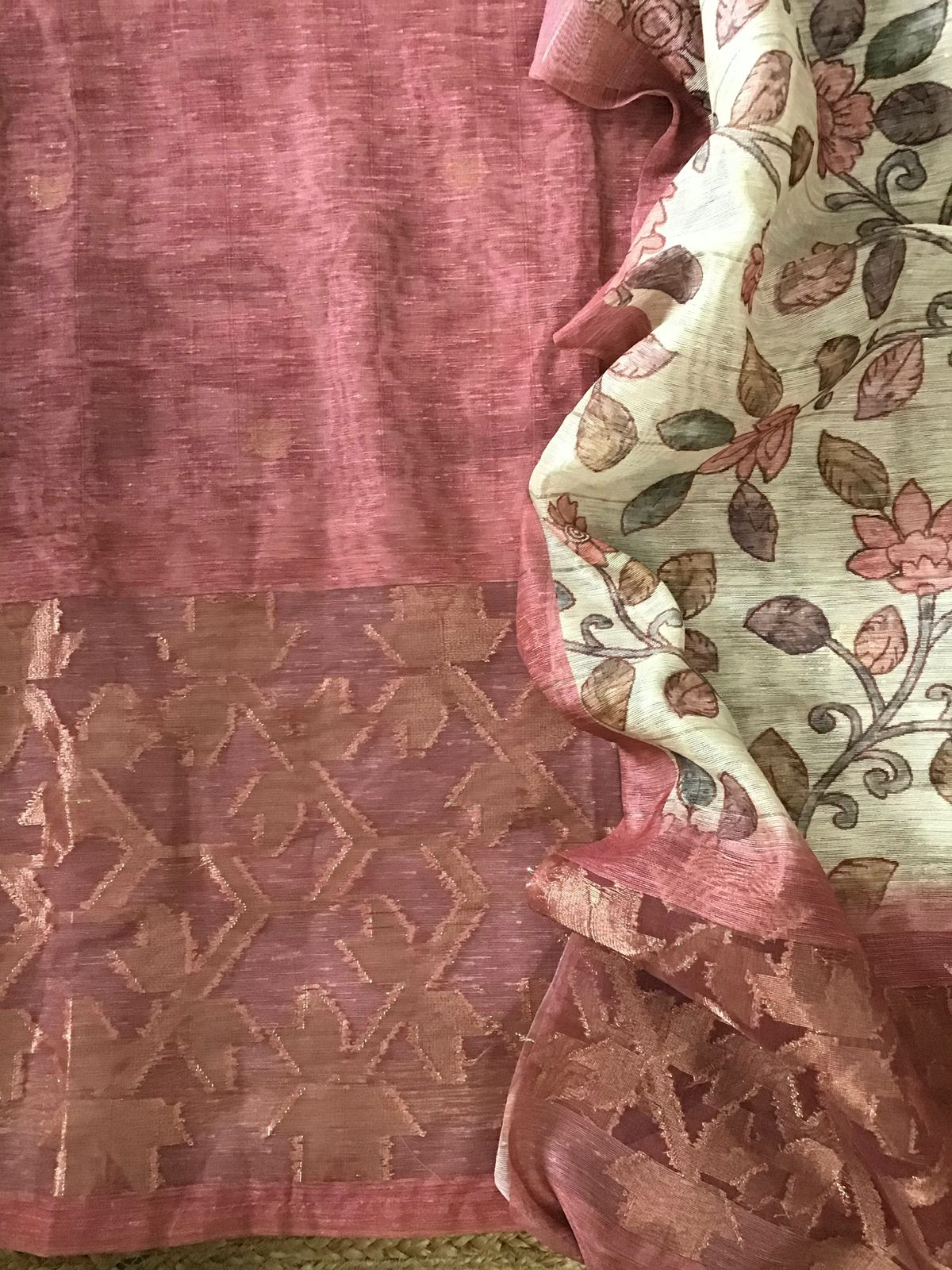 Soft Semi Geecha Tussar Silk Printed Banarasi Weaved Suit - Pink