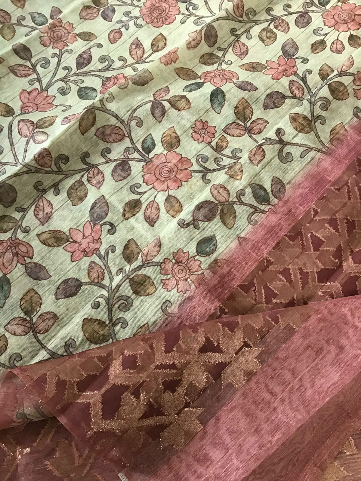 Soft Semi Geecha Tussar Silk Printed Banarasi Weaved Suit - Pink