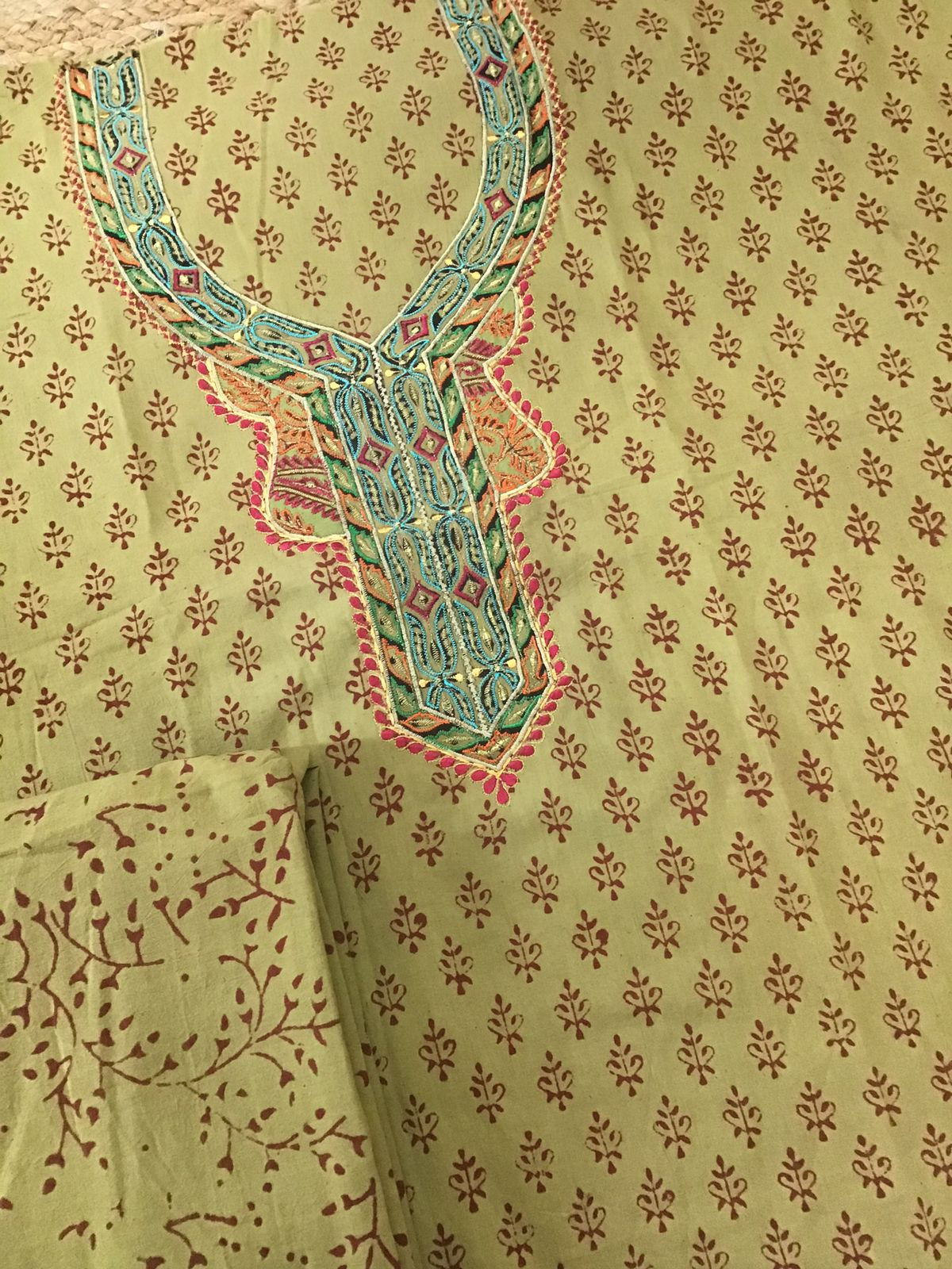 Pure Cotton Bagh Printed Embroidered Suit - Mehandi Green