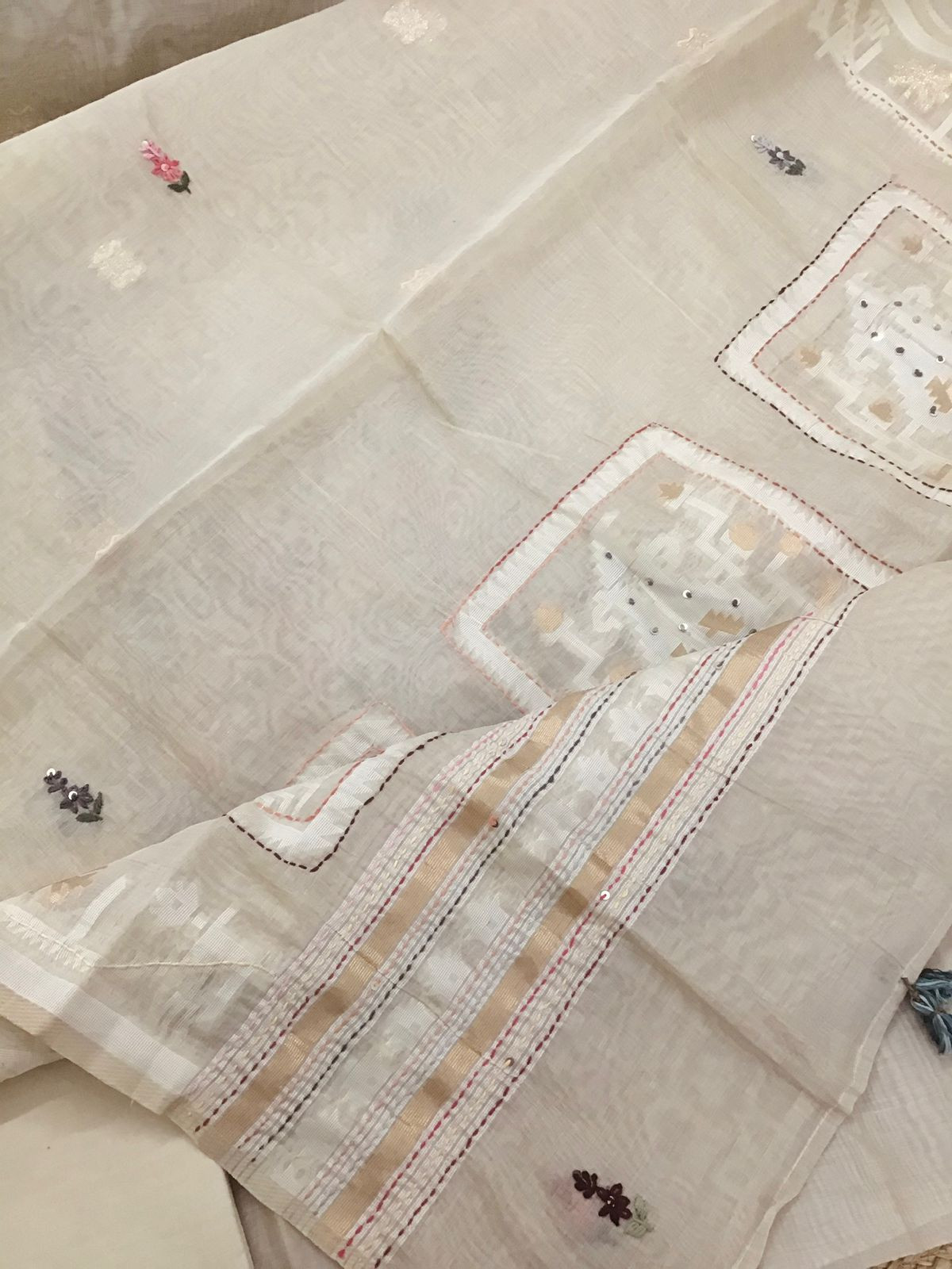 Soft Slub Chanderi Brush Painted Jamdani Weaved Embroidered Suit - Beige