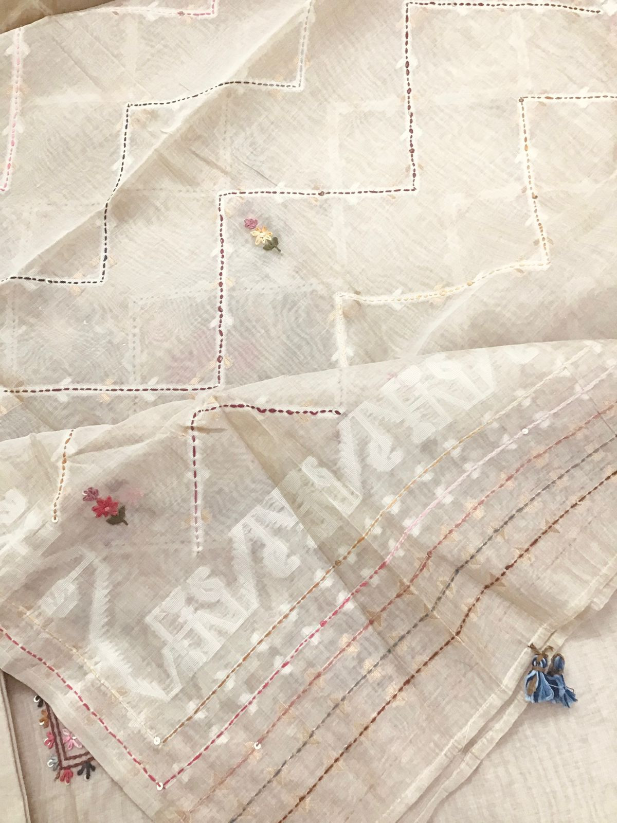 Soft Slub Chanderi Brush Painted Jamdani Weaved Embroidered Suit - Beige