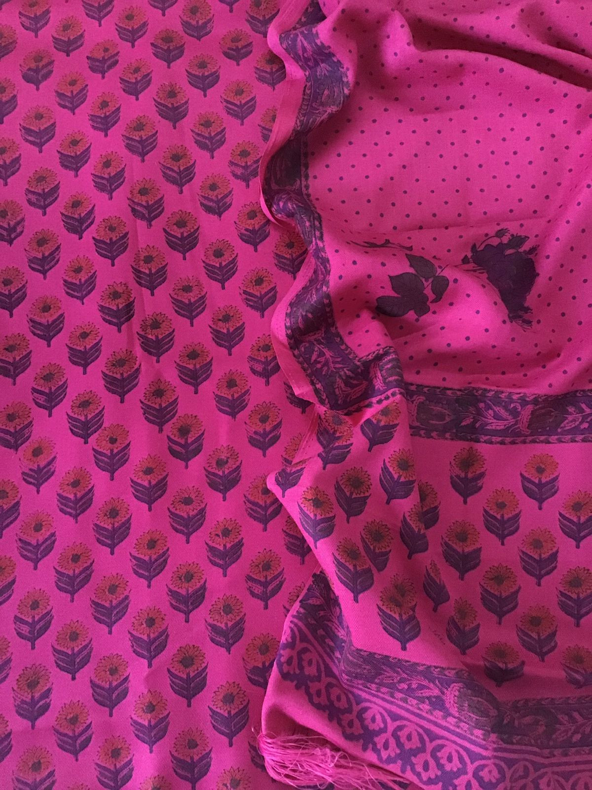 Soft Woollen Slub Silk Block Printed Suit - Pink