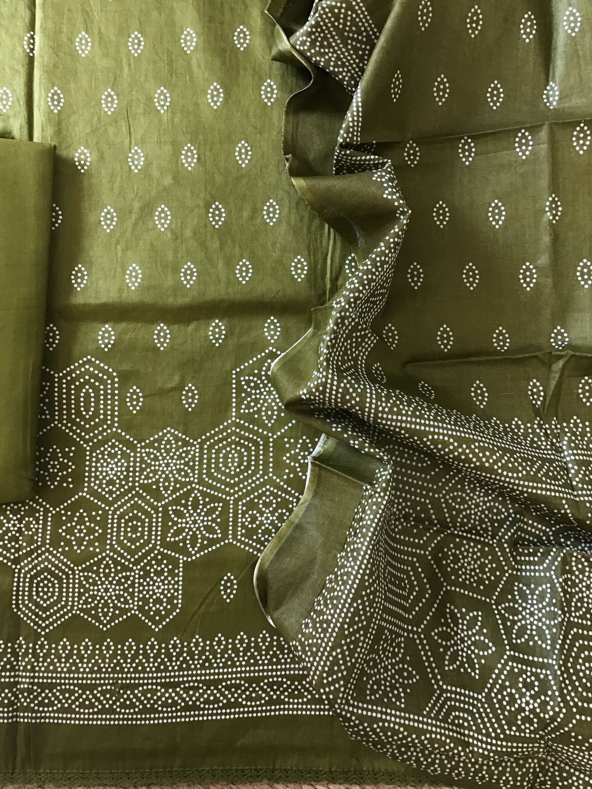 Pure Cotton Printed Embroidered Suit - Green